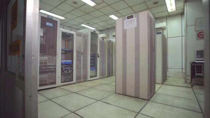 数据中心的3g机房计算机机架