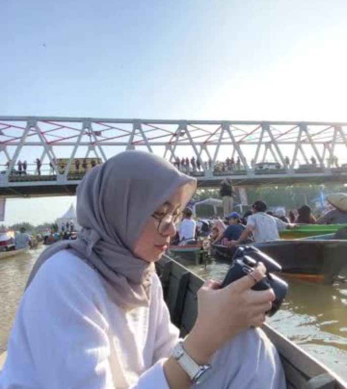 浮动市场Lok Baintan是印度尼西亚Banjarmasin河上的传统市场
