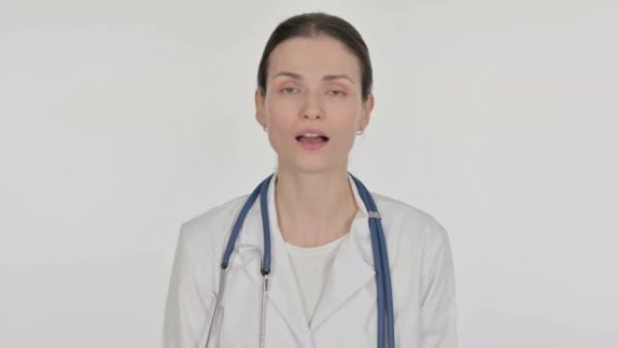 女博士在白色背景上在线视频通话