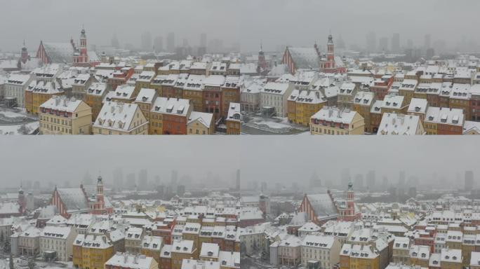 冬季雪城鸟瞰图。城市降雪。波兰华沙。华沙老城区 (凝视miast0) 市中心的天际线。摩天大楼。