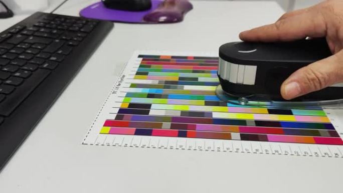 颜色用分光光度计测量