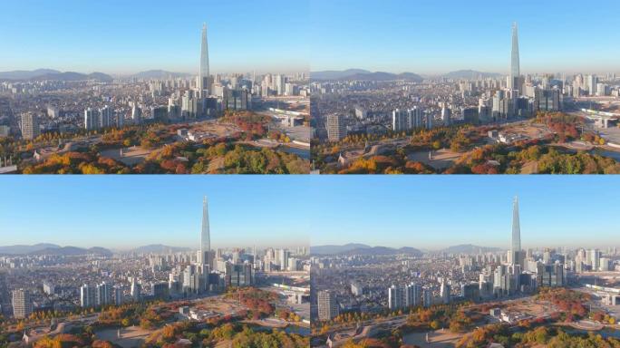 首尔: 韩国首都鸟瞰图，奥林匹克公园，秋天有现代高层建筑的天际线，湛蓝的天空-从上方看东亚的景观全景