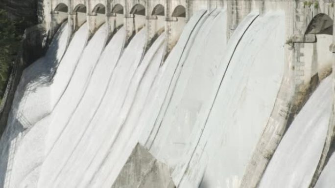 大型水电大坝，排水清晰