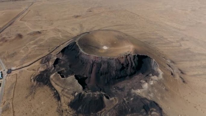 内蒙古乌兰察普火山航拍照片