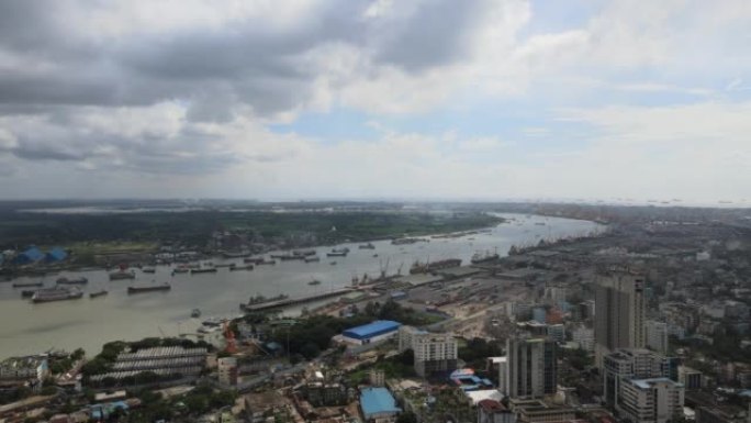 孟加拉国主要海港吉大港的无人机视图。