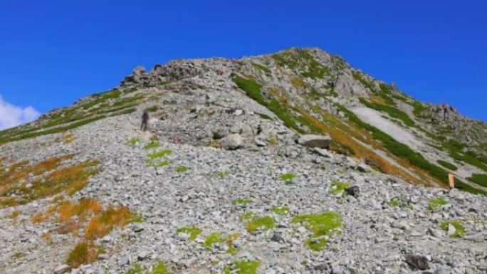 富山县初秋的武罗道风景，立山黑部高山路线