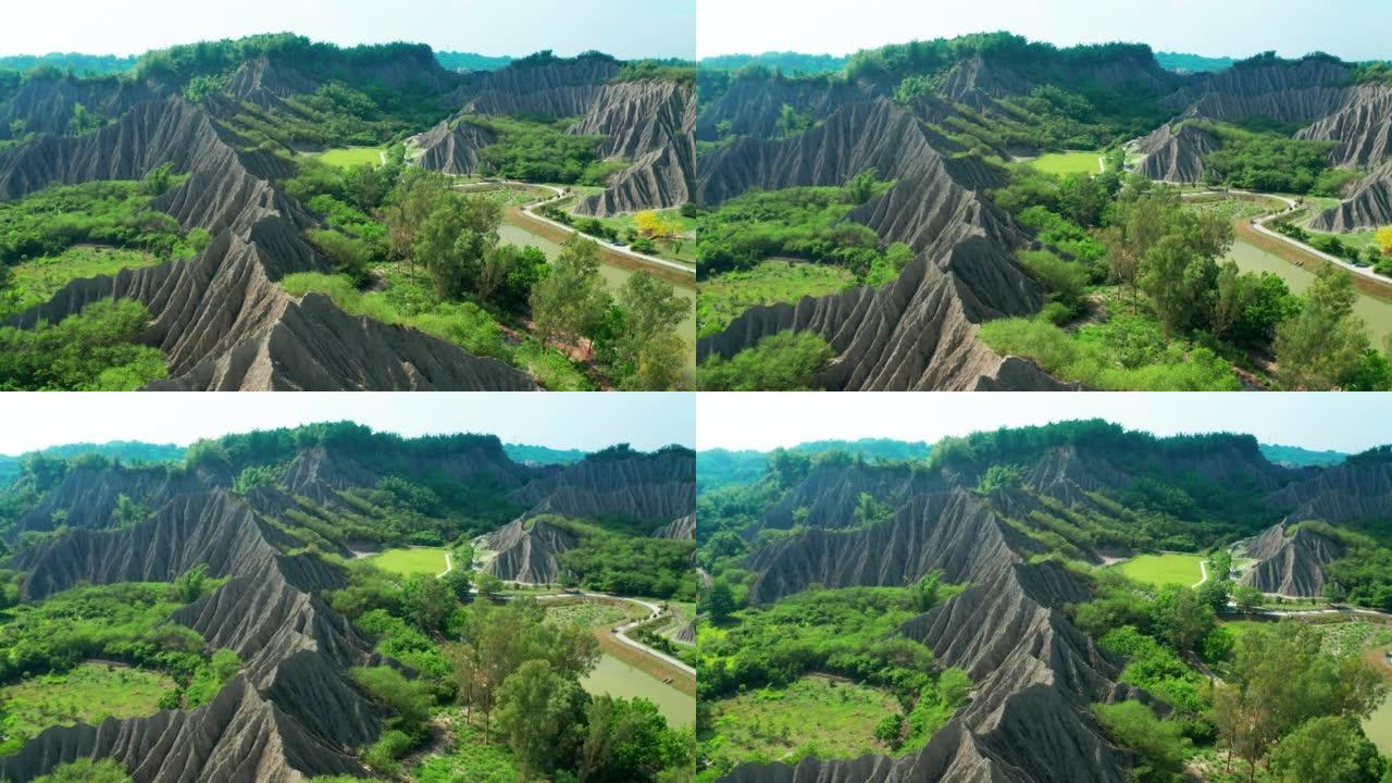 台湾高雄的特殊石灰岩山脉。
