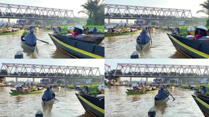 浮动市场Lok Baintan是印度尼西亚Banjarmasin河上的传统市场