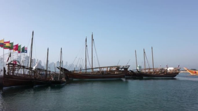 多哈码头上的船只