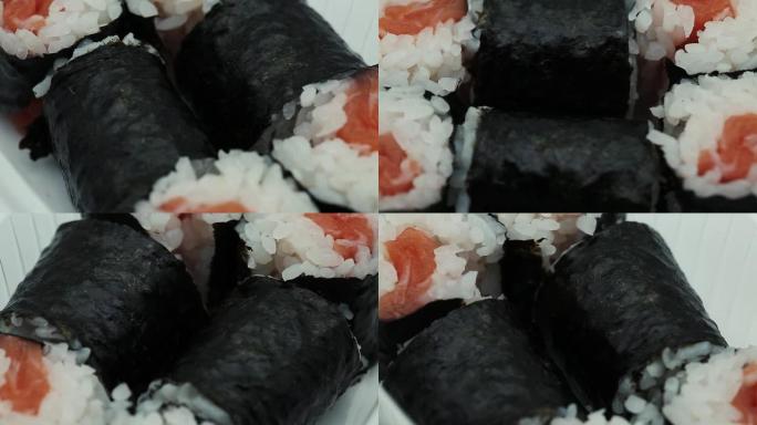 高清盘上高角度拍摄美味寿司卷