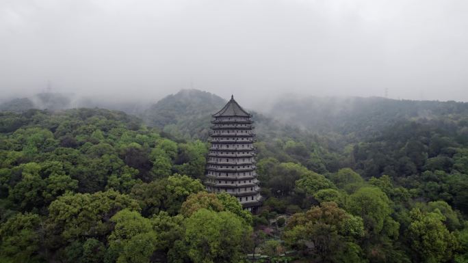 水墨六和塔 云雾六和塔