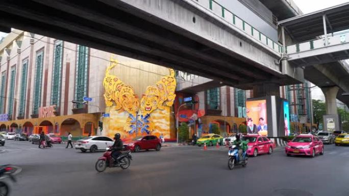 曼谷市中区日间交通街十字路口慢动作全景4k泰国