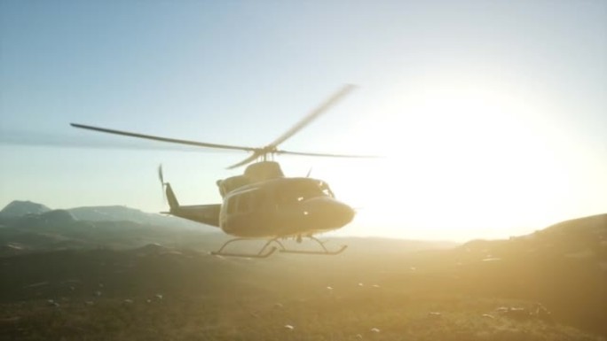慢镜头美国军用直升机在越南