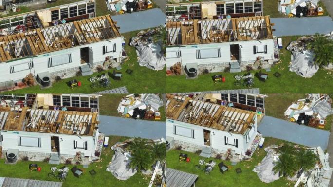 飓风伊恩摧毁了佛罗里达州居民区的移动房屋。自然灾害及其后果