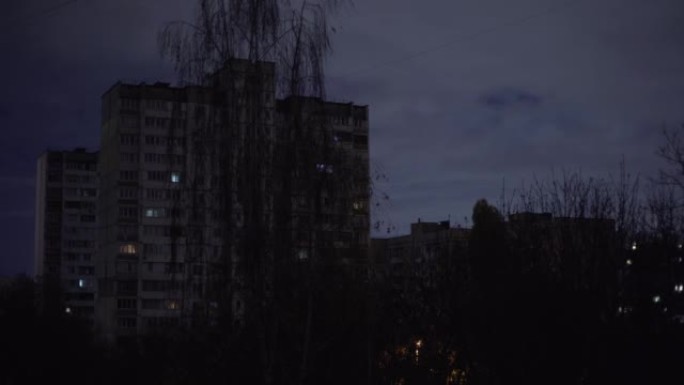 基辅居民区的电力中断。