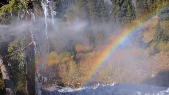 彩虹瀑布秋季冰