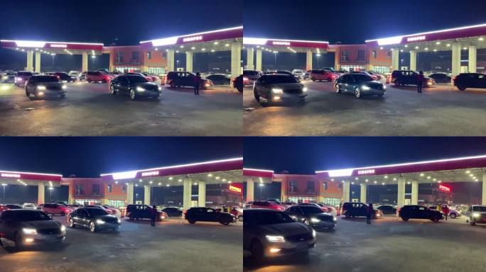 春运排队加油车辆排队加油