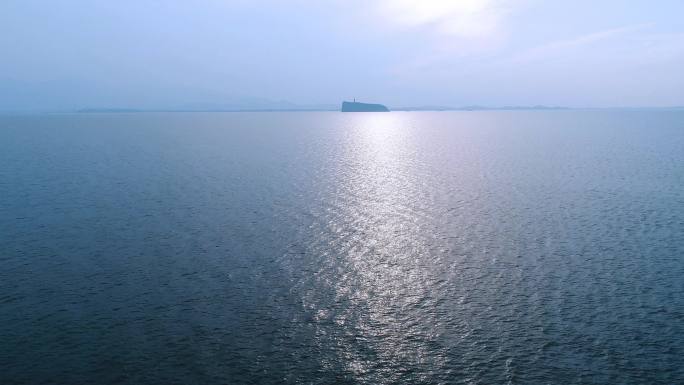 航拍美丽的鄱阳湖与鞋山视频