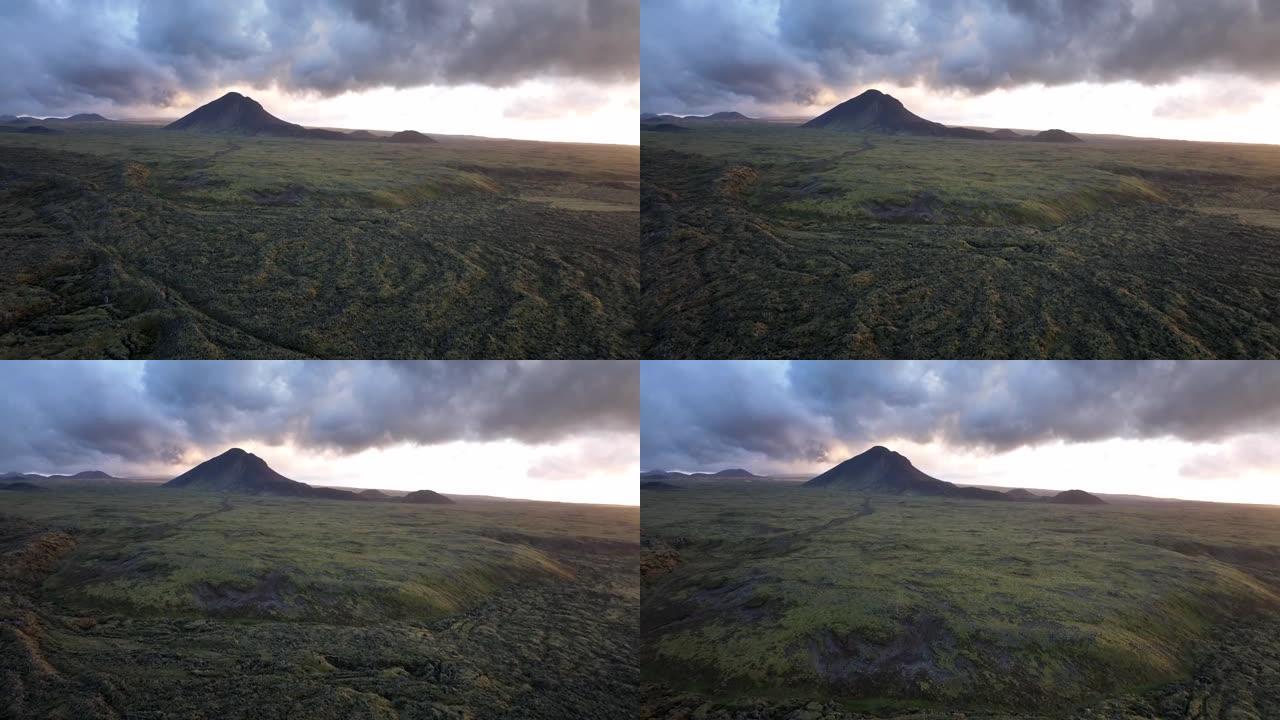 在冰岛南部的一块苔藓覆盖的岩石上进行平移射击