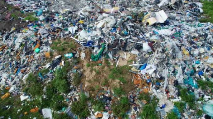 垃圾填埋场，生态危机因缺乏回收利用。