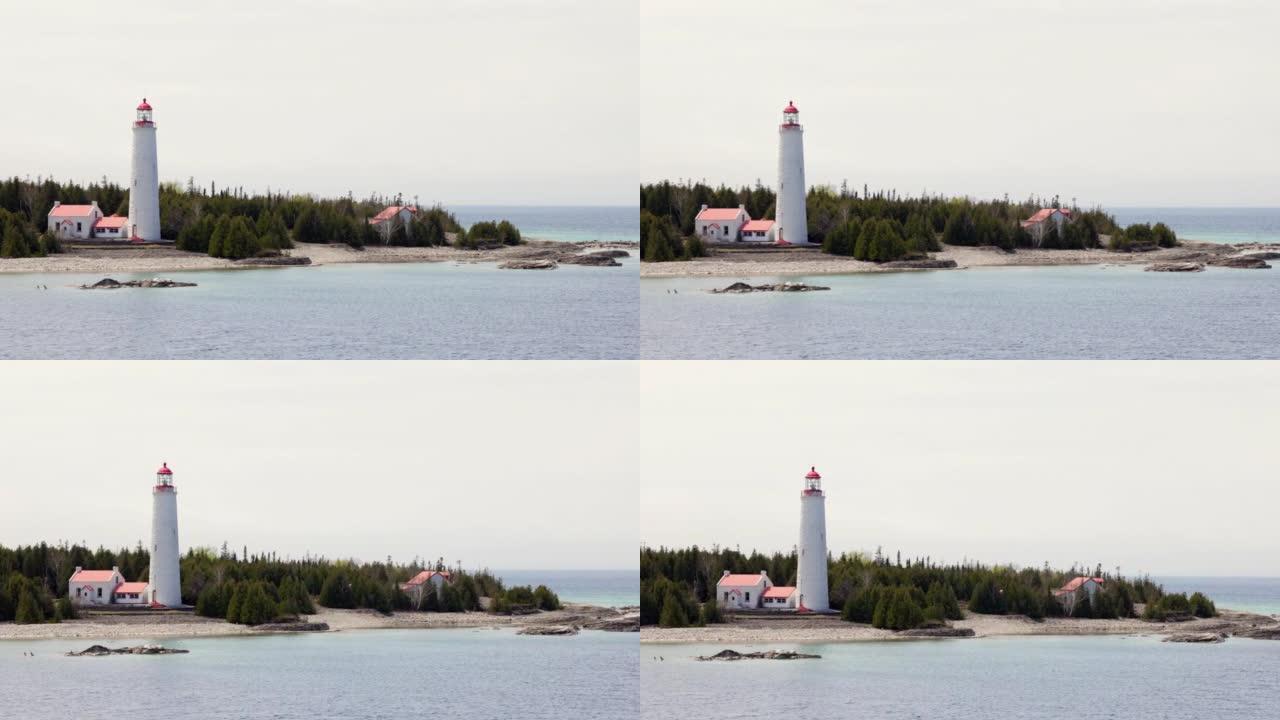 加拿大安大略省布鲁斯半岛北部Cove Island Lighthouse