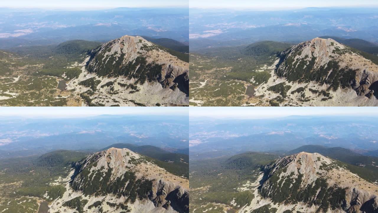 保加利亚波勒占峰附近的皮林山鸟瞰图