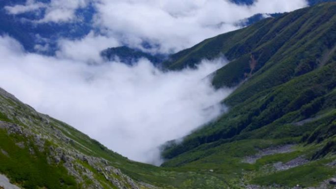 富山县初秋的武罗道风景，立山黑部高山路线