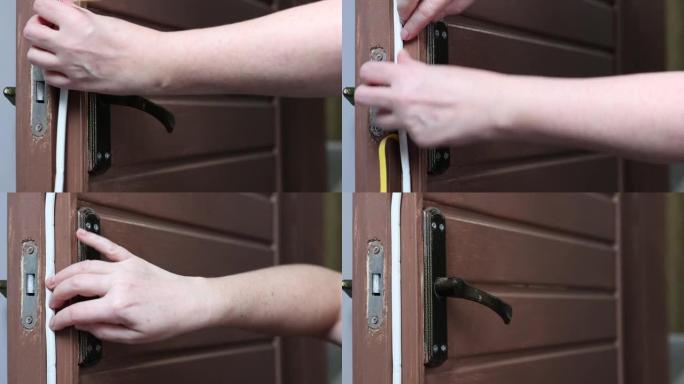 更换车门密封条密封，在门框中安装自粘条橡胶密封。
