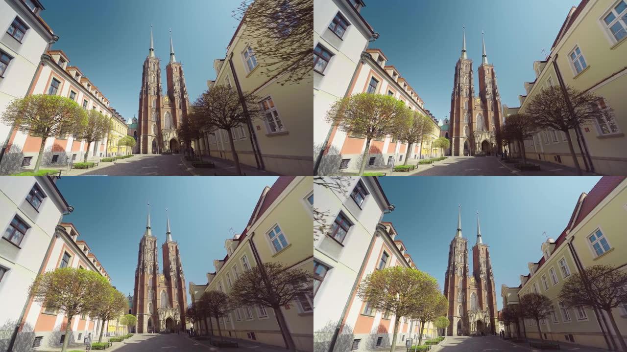 奥斯特罗图姆斯基弗罗茨瓦夫施洗者圣约翰大教堂的景色。波兰老城区，教堂，建筑，罗马天主教，哥特式，新哥