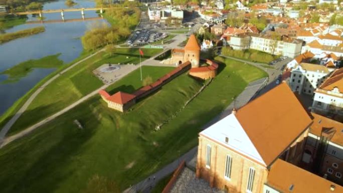 考纳斯城堡的无人机镜头。立陶宛。