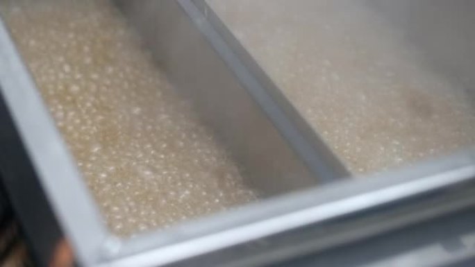 加拿大魁北克Sugar Shack的枫糖浆生产步骤
