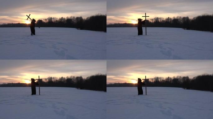 黑鸟喙面具的牌匾医生带着十字架去白雪皑皑的日落时间场