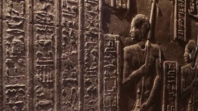 古埃及神庙中的象形文字雕刻