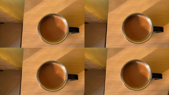 钢杯茶的顶角镜头