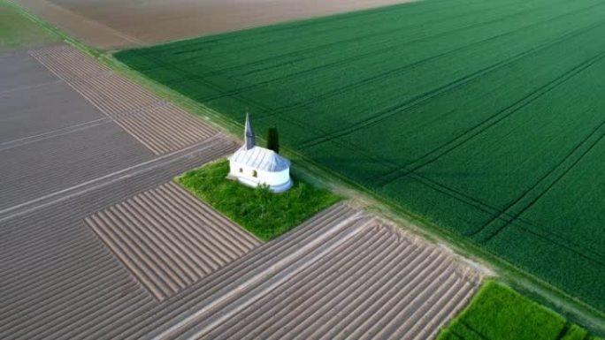 下巴伐利亚的田野教堂