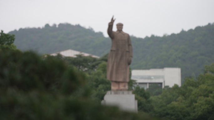 浙大玉泉校区毛泽东像