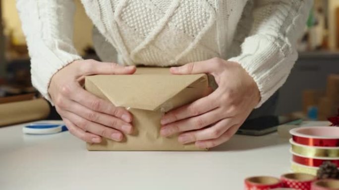 女人包装工艺纸礼品盒，圣诞惊喜礼物