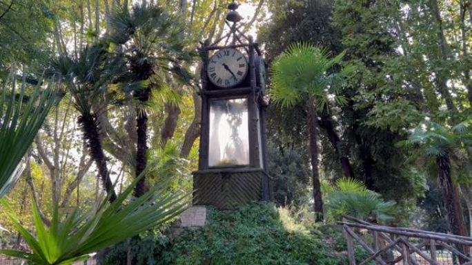 罗马博尔盖塞别墅花园时钟的美丽景色