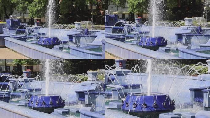 蓝色喷泉苏博蒂卡