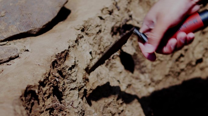 考古 考古发掘 考古碎片手铲