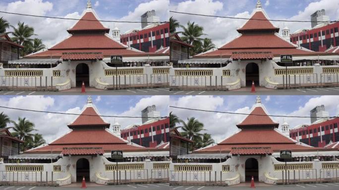马来西亚马六甲甘榜Hulu清真寺立面的常规镜头