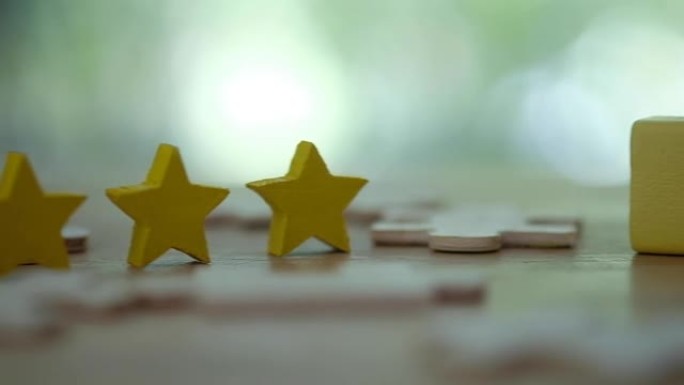淘拍给三黄星客户点评满意度反馈调查数据为精明客户对服务体验的评价为三星级。信誉排名。