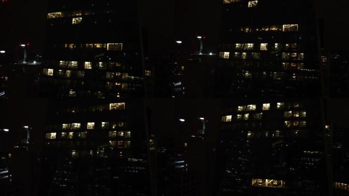 伦敦金融城摩天大楼附近的无人机夜景