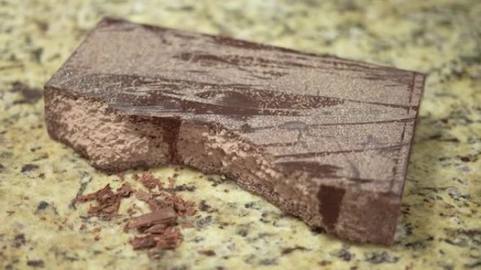 巧克力糖果，糖果厂，手工巧克力厂，巧克力块的制作过程