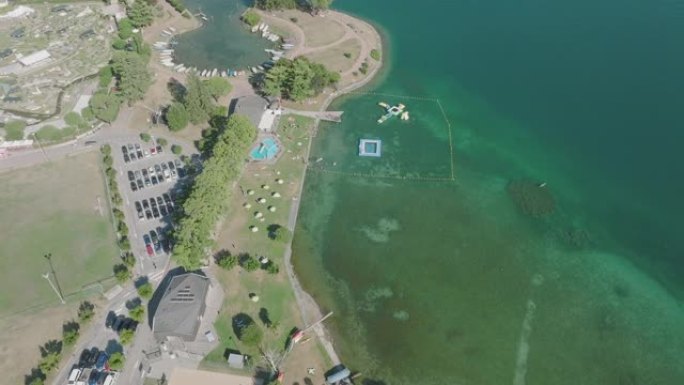 提契诺州梅利德镇的空中无人机视图