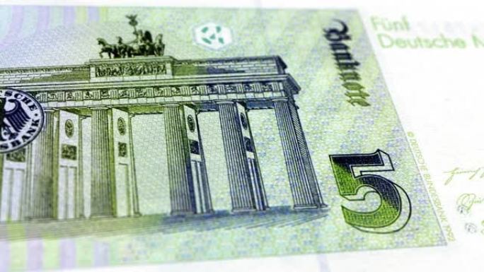 德国德国马克5纸币，五德国马克，德国马克的特写和宏观视图，跟踪和多利镜头5德国马克纸币观察和储备侧，