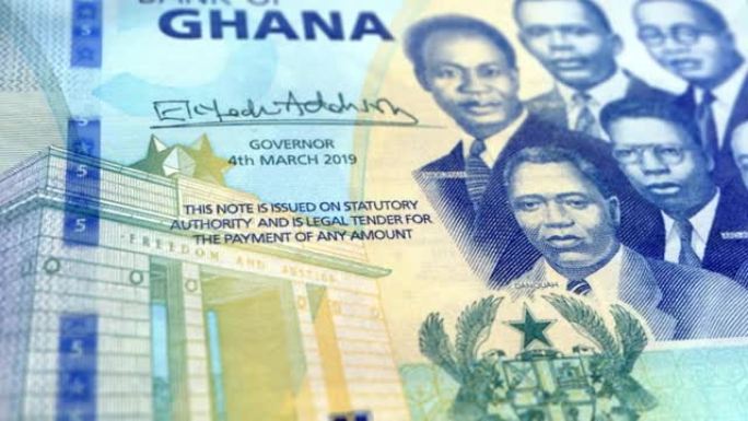 加纳加纳塞地5纸币，5加纳塞地，加纳塞地的特写和宏观视图，跟踪和多莉拍摄5加纳塞地纸币观察和储备侧，