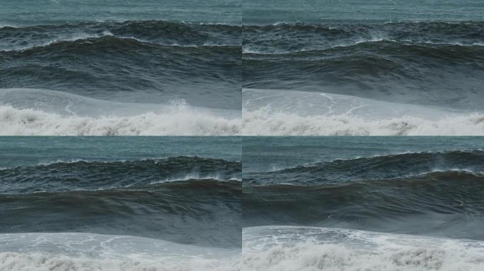 暴风雨。大西洋强风暴期间大浪在海洋中滚动
