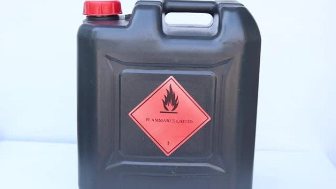 化学储罐上的易燃液体符号