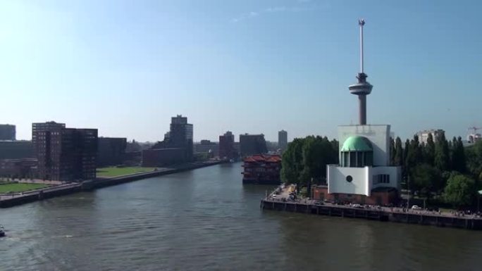 荷兰，鹿特丹-远离鹿特丹港。2012年6月21日